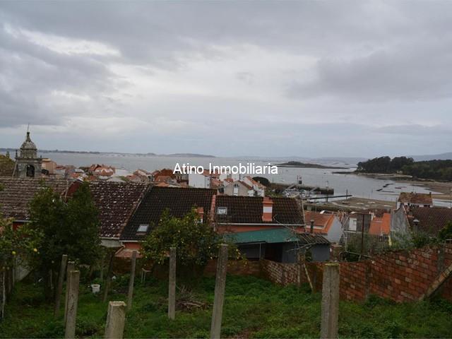 CASA CON FINCA Y VISTAS AL MAR EN CARRIL - Vilagarcía de Arousa