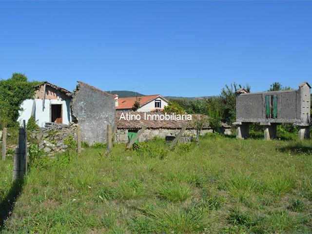 CASA PARA RESTAURAR EN CATOIRA