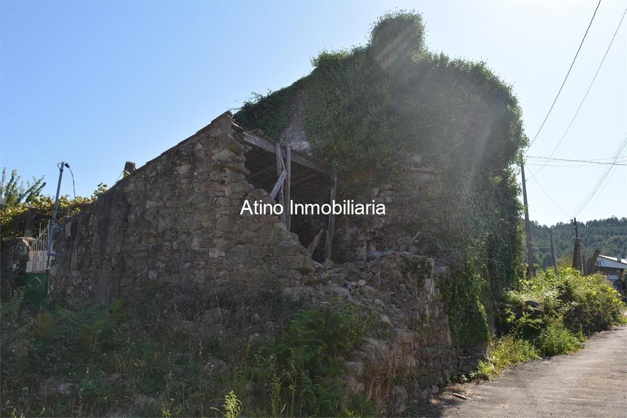 Foto 4 CASA PARA RESTAURAR EN CATOIRA