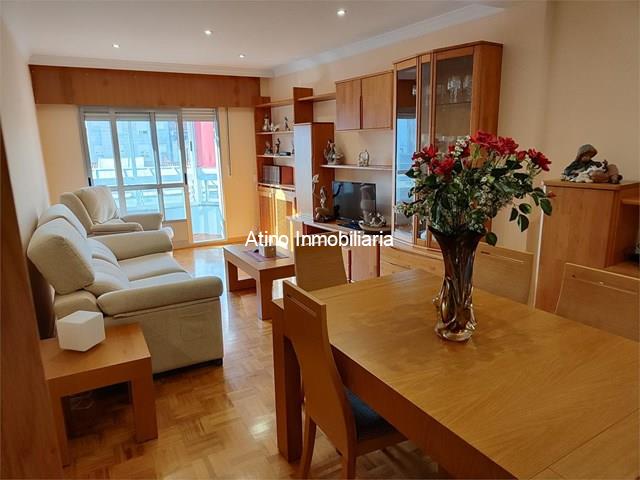 PISO DE 4 DORMITORIOS EN EL CENTRO - Vilagarcía de Arousa