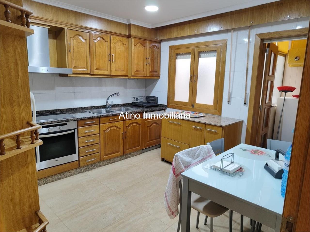 Foto 2 PISO DE 4 DORMITORIOS EN EL CENTRO