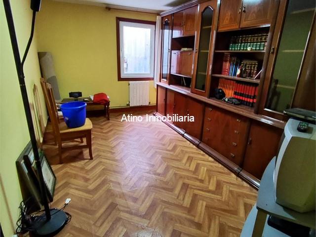 PISO ECONÓMICO A ESCASOS METROS DEL AYUNTAMIENTO - Vilagarcía de Arousa